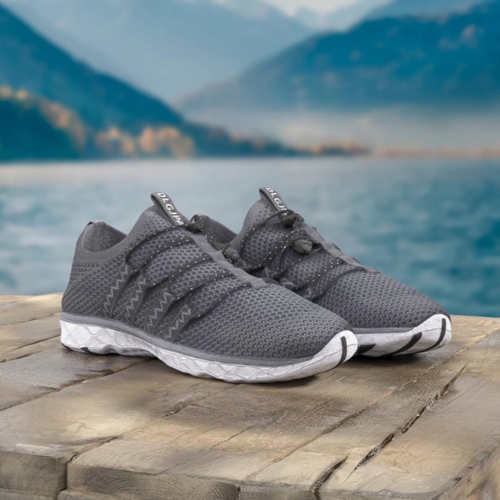 Dlgjpa Women's Lightweight Quick Dry Aqua Water Shoes (7.5)